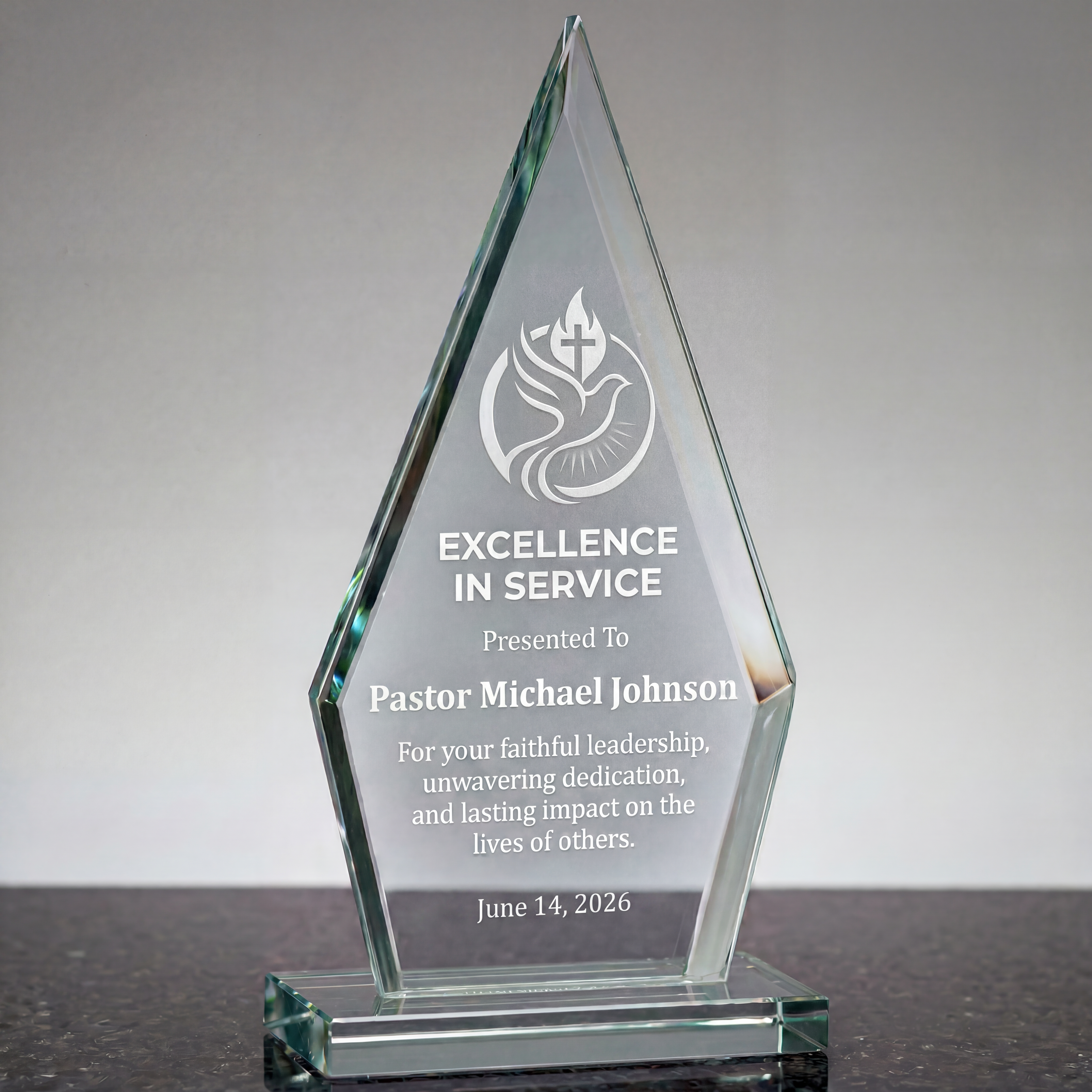 Pinnacle Jade Award – 7.5" Personalized Engraved Glass Recognition Trophy