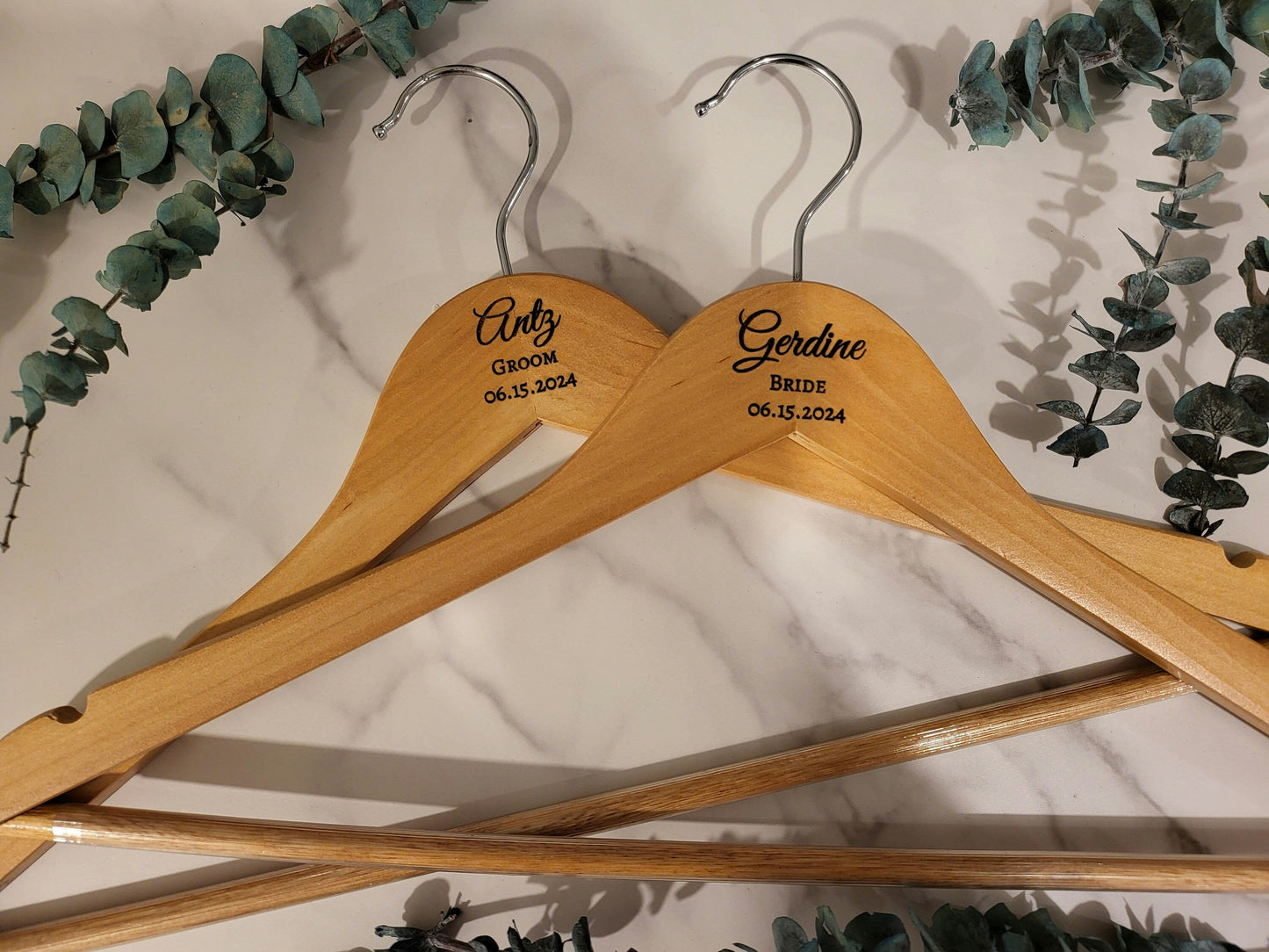 Wedding Hanger | Wedding Gift | Bride Hanger | Bridesmaid Gifts | Mrs. Hanger | Wedding Dress Hanger | Bridesmaid Hangers | Tuxedo Hanger